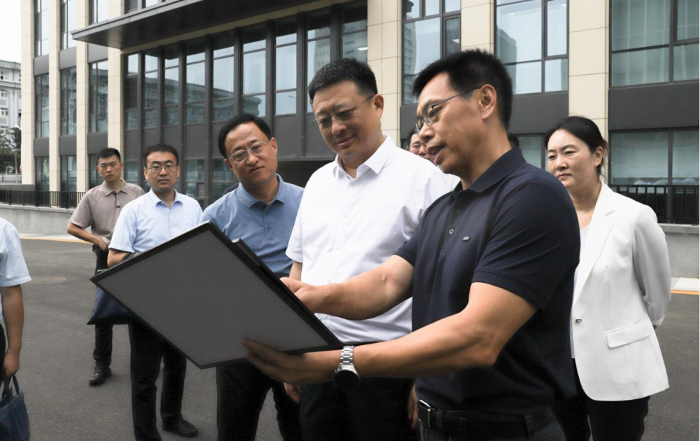 青島市副市長(zhǎng)高健一行蒞臨青島市公共衛(wèi)生中心項(xiàng)目開(kāi)展專項(xiàng)檢查